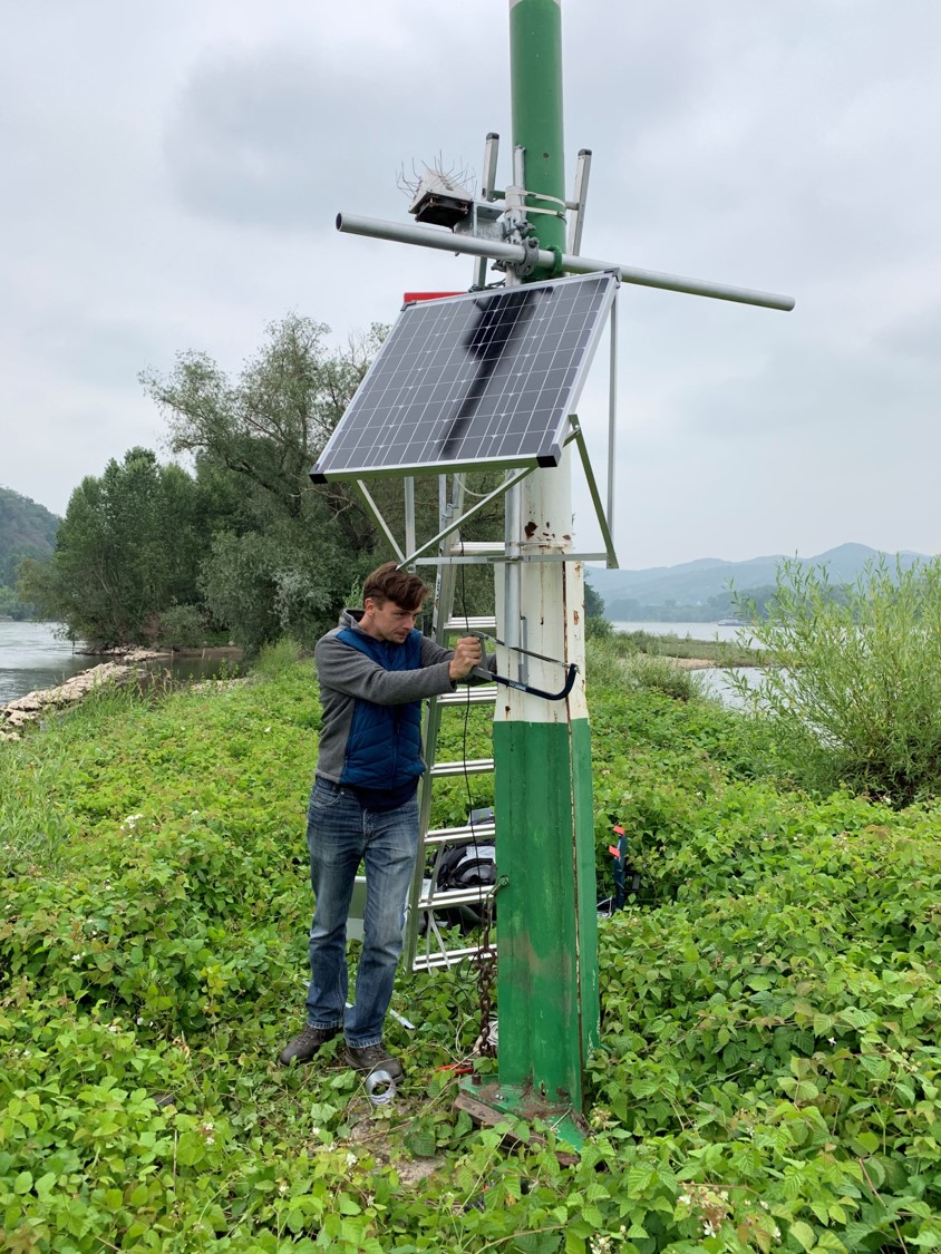 Monitoring water streets and vegetation mDRONES4Rivers Jb HYPERSPECTRAL