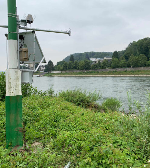 RoX installed on the Rhine river